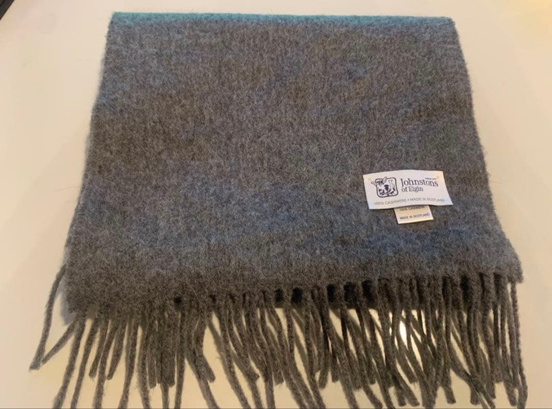 【未使用に近い】定価4万JohnstonsofElgain カシミヤ