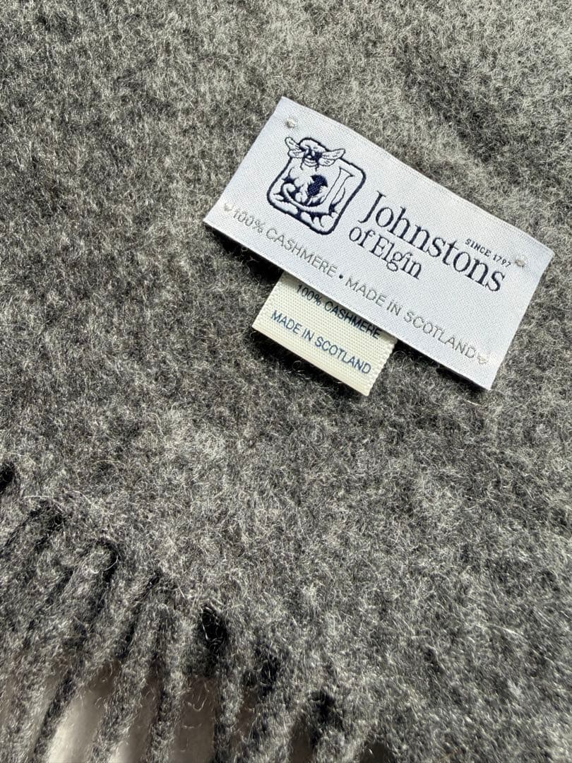 【未使用に近い】定価4万JohnstonsofElgain カシミヤ