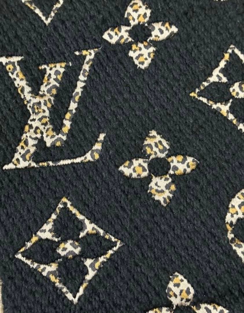 希少 正規品 エシャルプロゴマニア モノグラム ジャイアント ジャングル