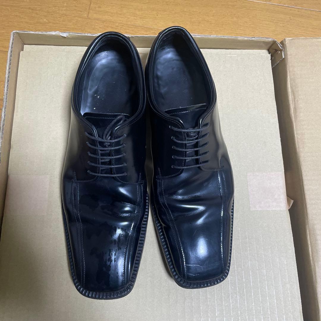 プラダ黒いドレスシューズ スクエアトゥ