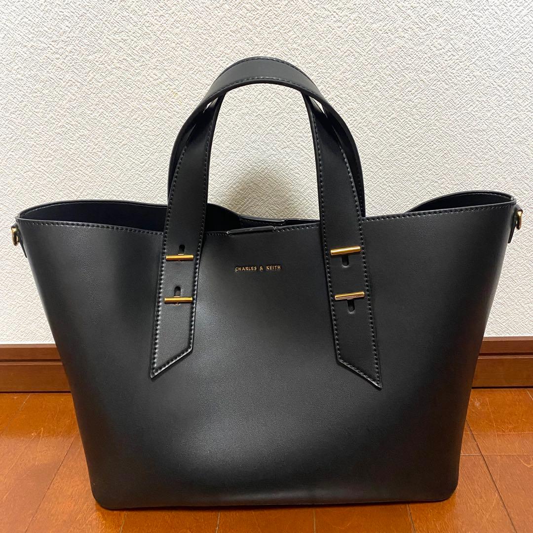CHARLES & KEITH ブラック トートバッグ　極美品