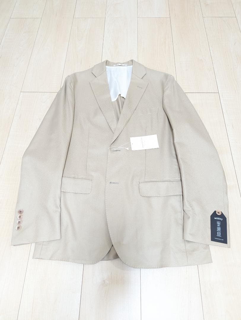 トゥモローランド　TOMORROWLAND　ベージュ ジャケット＆パンツ