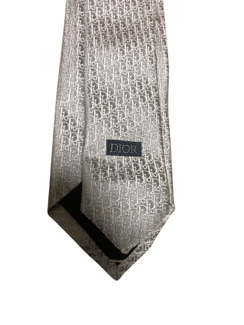 新品未使用　Dior ホワイト ストライプ ネクタイ　シルバー　シルク100%