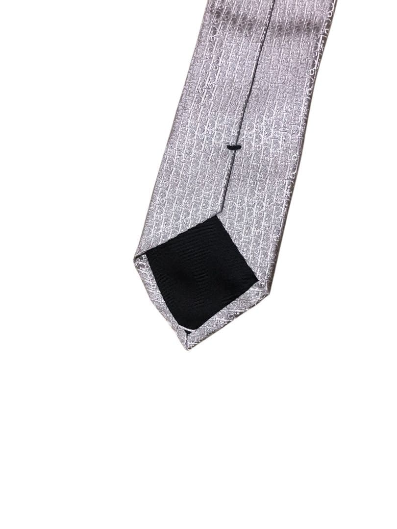 新品未使用　Dior ホワイト ストライプ ネクタイ　シルバー　シルク100%