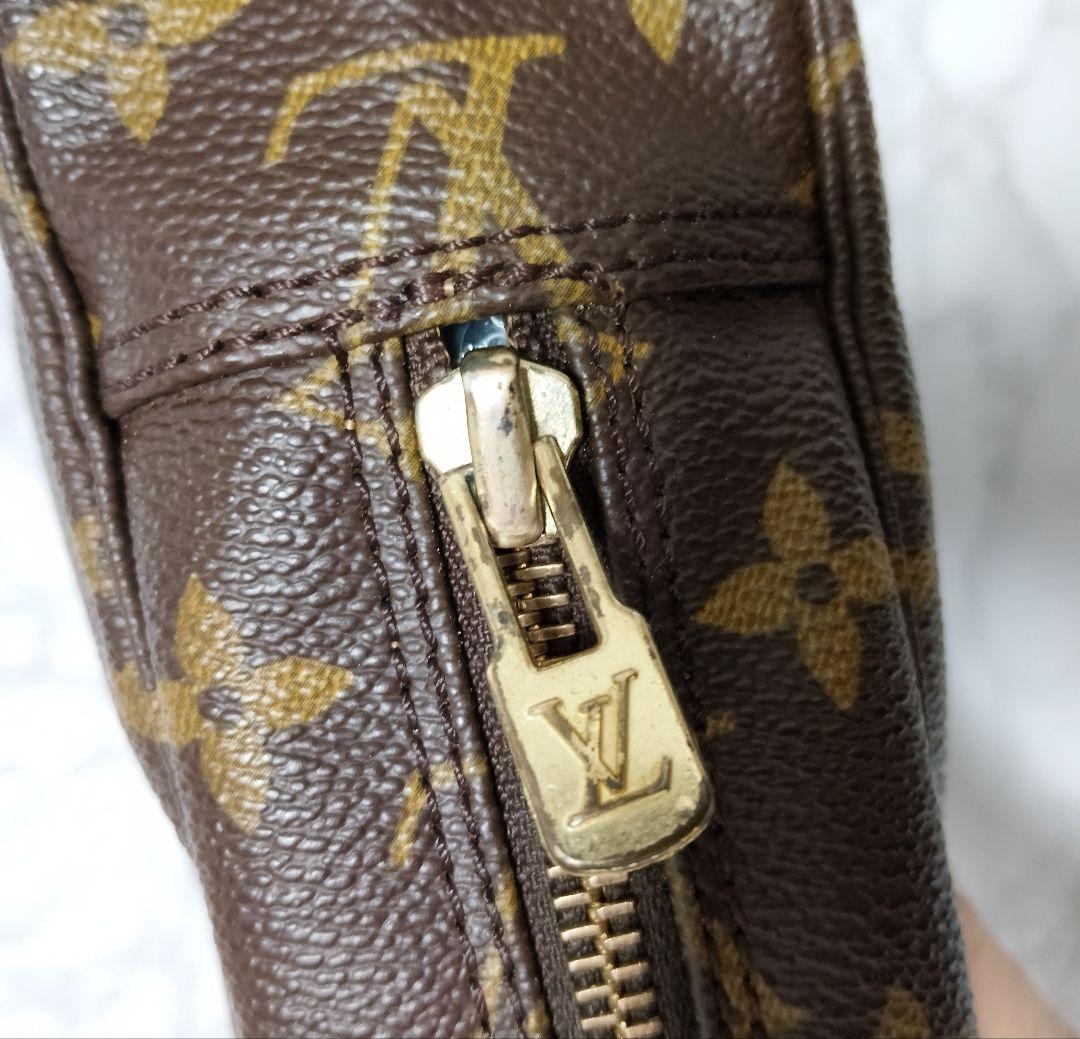 LOUIS VUITTONクラッチバッグ　トゥルーストワレット23