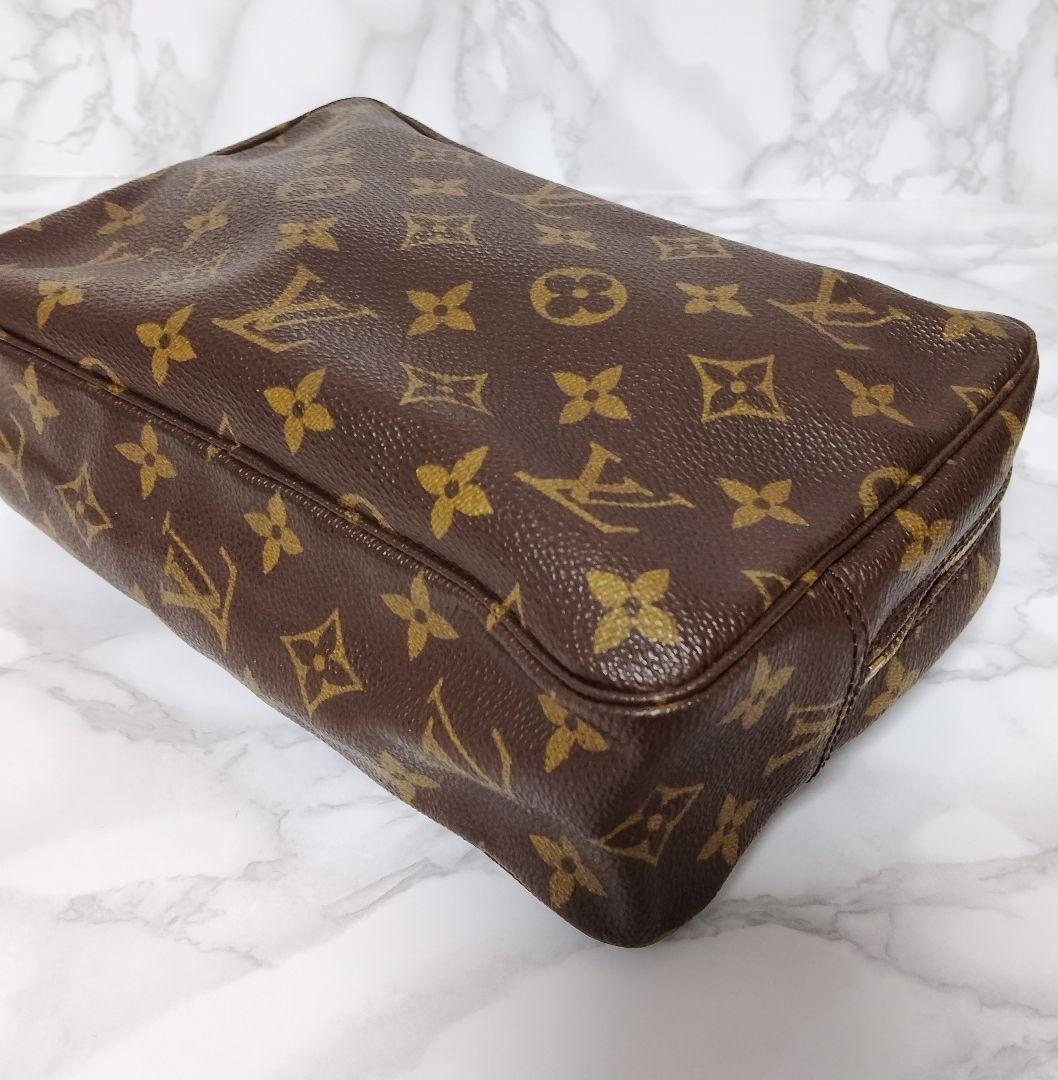 LOUIS VUITTONクラッチバッグ　トゥルーストワレット23