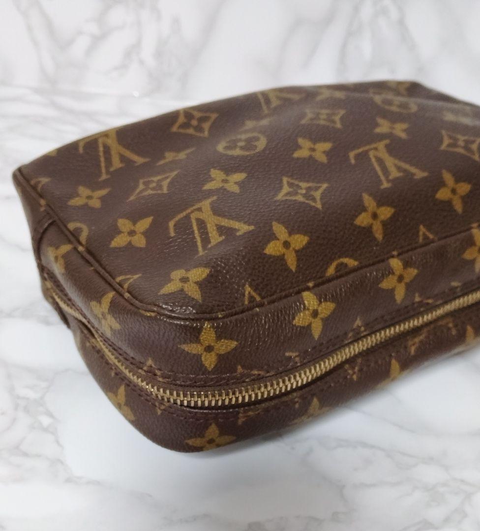 LOUIS VUITTONクラッチバッグ　トゥルーストワレット23