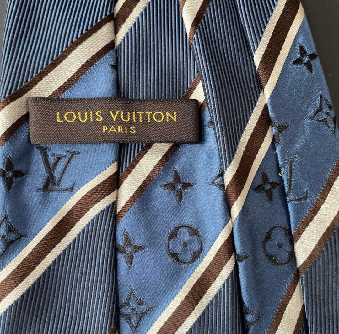 Louis Vuitton ブルーネクタイ
