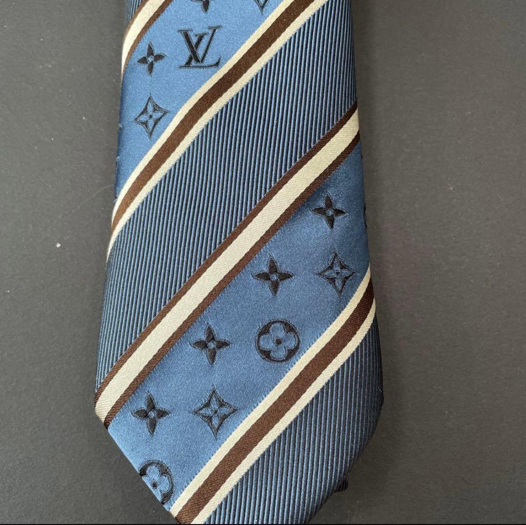 Louis Vuitton ブルーネクタイ