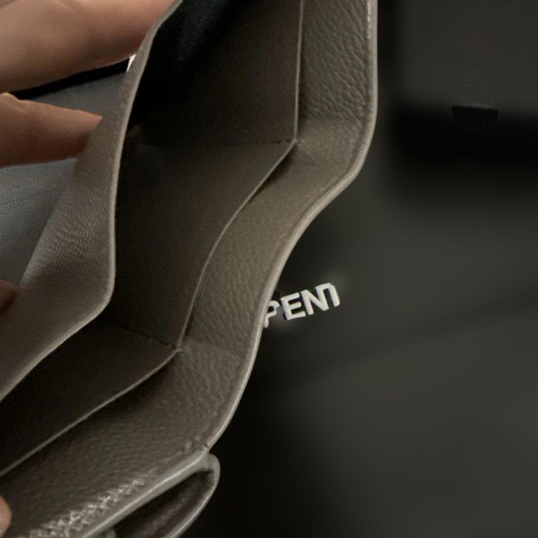 ゆうこりん YSL グレー 三つ折り財布