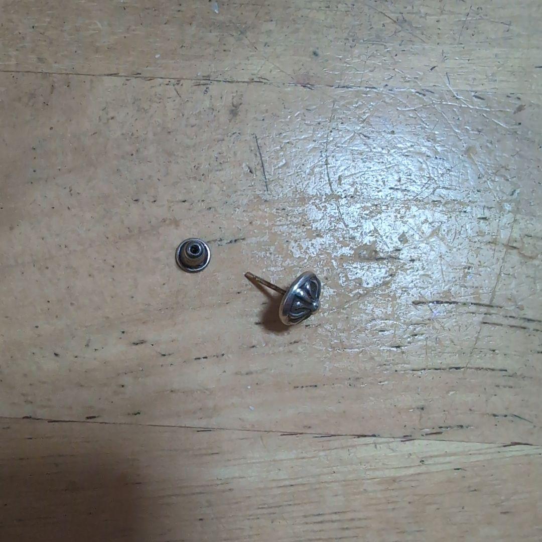 クロムハーツクロスボールピアス