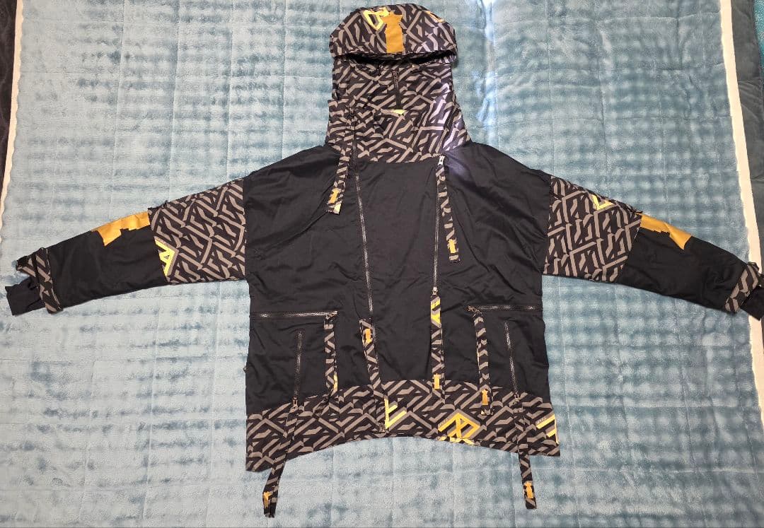 マークリーン　スノーボードウェア 黒/ゴールド 　上下セット　Sサイズ