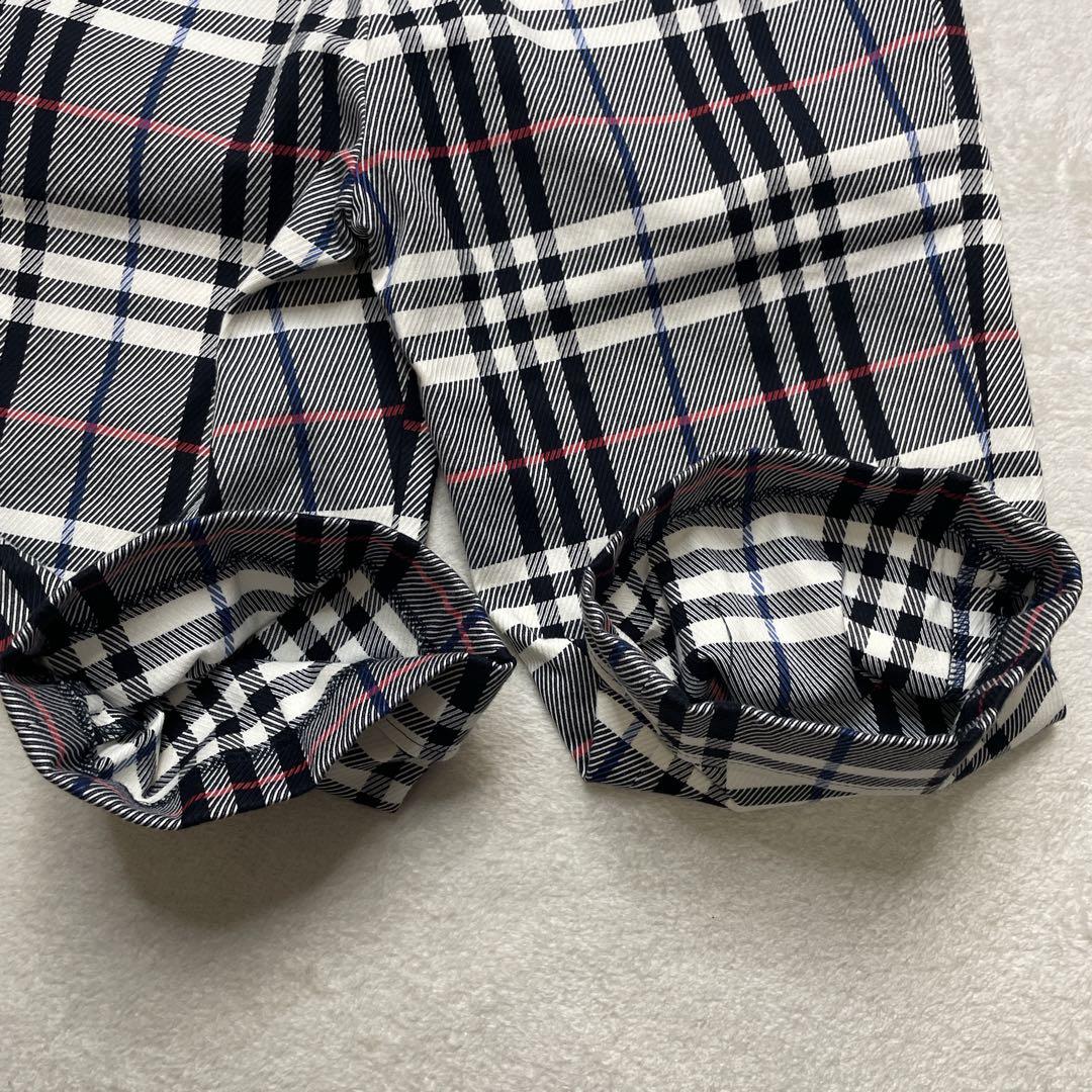 【未使用　タグ付き】BURBERRYGOLF ハーフ　ショートパンツ　ストレッチ