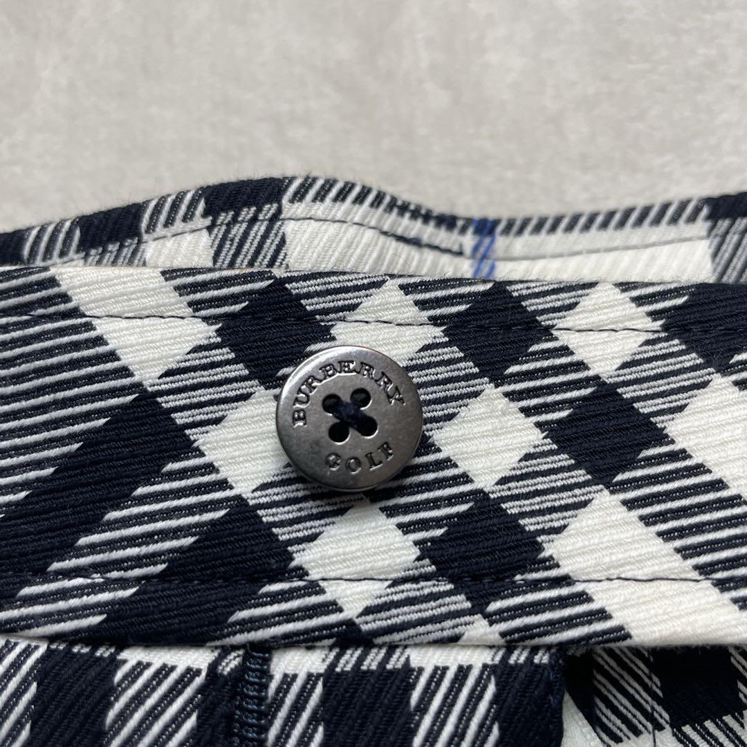 【未使用　タグ付き】BURBERRYGOLF ハーフ　ショートパンツ　ストレッチ