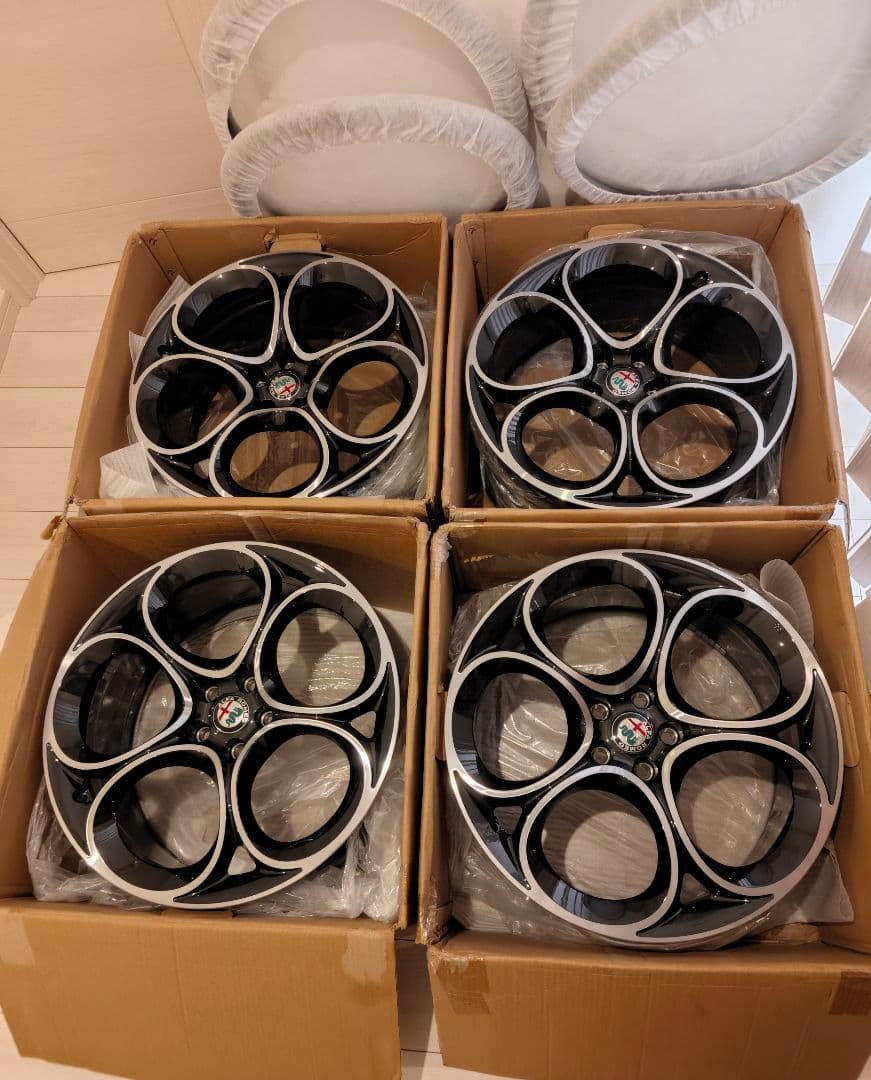 アルファロメオ ステルヴィオ 20インチ アルミホイール4本 20 X 8.5J