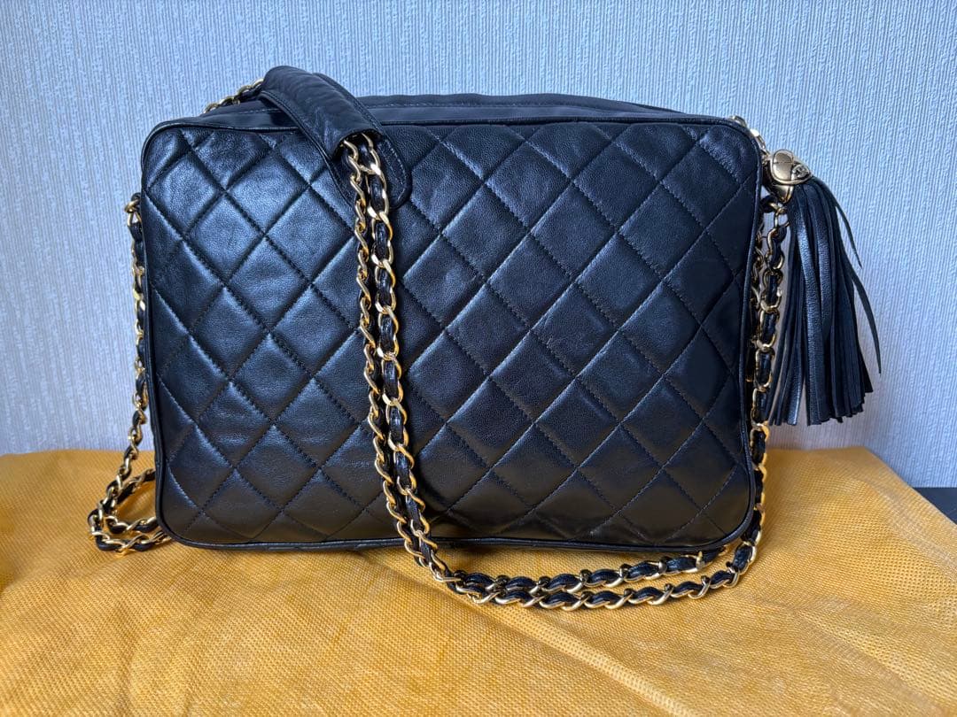 ヴィンテージCHANEL ブラック レザー ショルダーバッグ