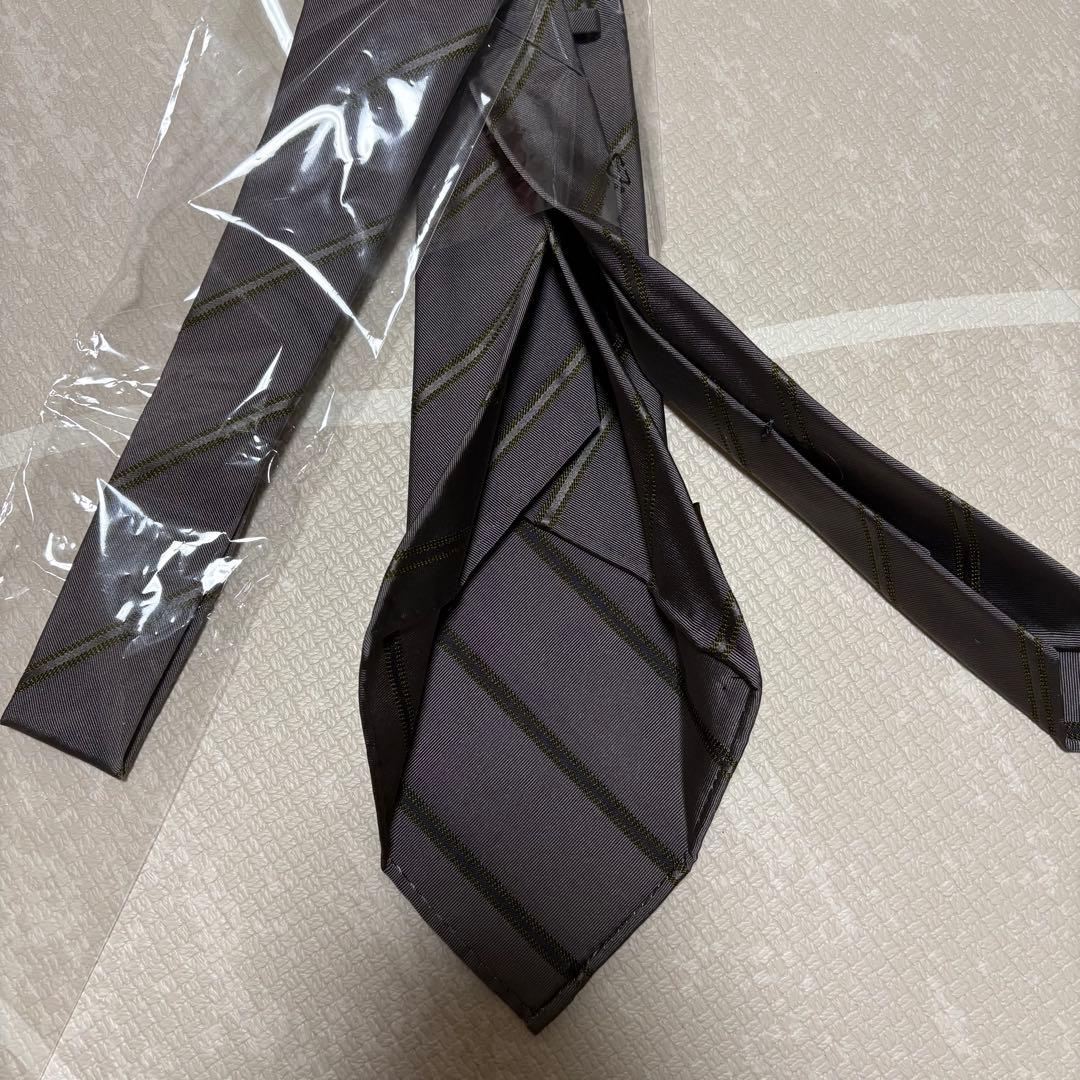 【極美品】Atto Vannucci/アット ヴァンヌッチ ストライプ ネクタイ