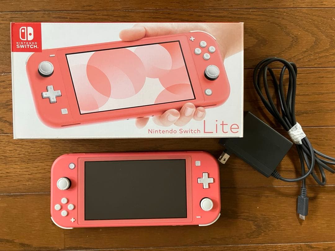 ニンテンドー Switch Lite （コーラル）箱、ACアダプター付き