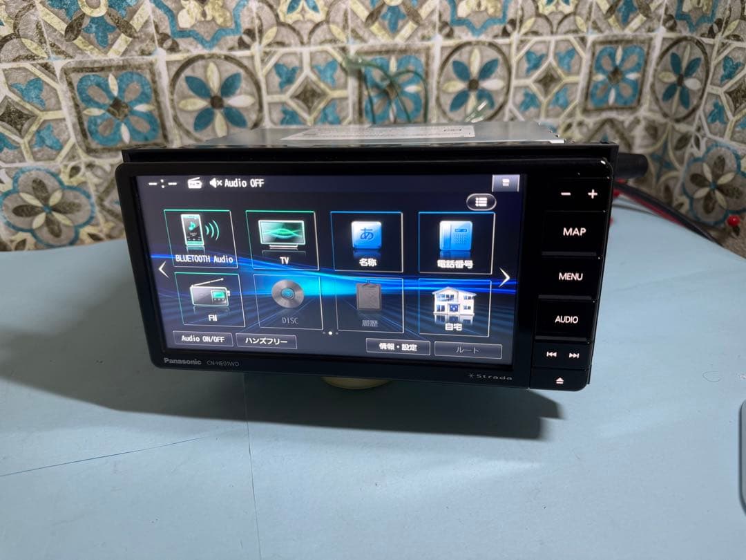 カーナビ CN-HE01WD. PANASONIC-2022
