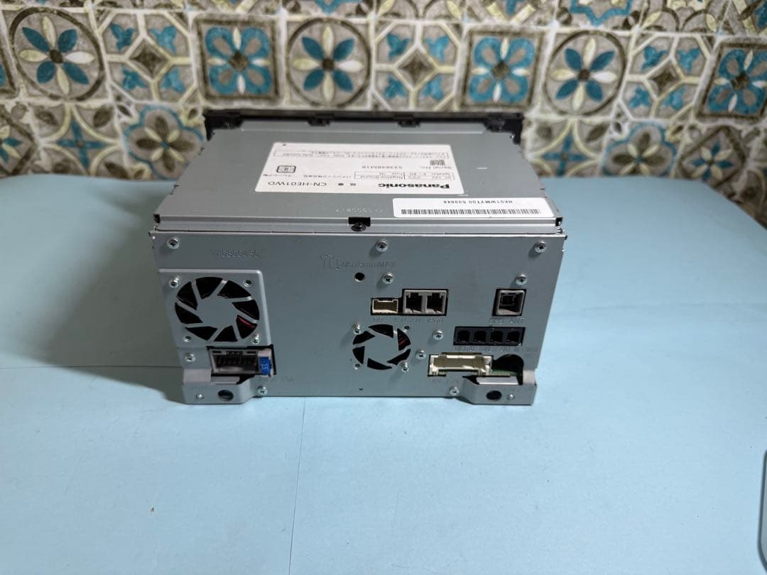 カーナビ CN-HE01WD. PANASONIC-2022