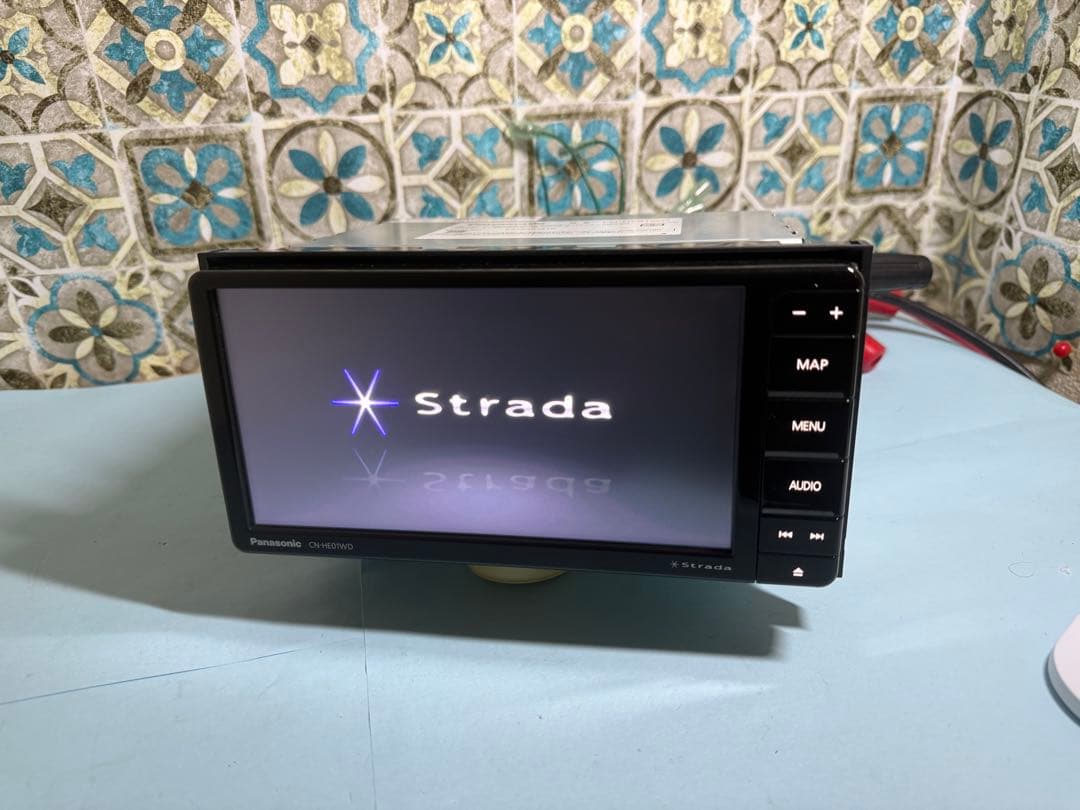 カーナビ CN-HE01WD. PANASONIC-2022