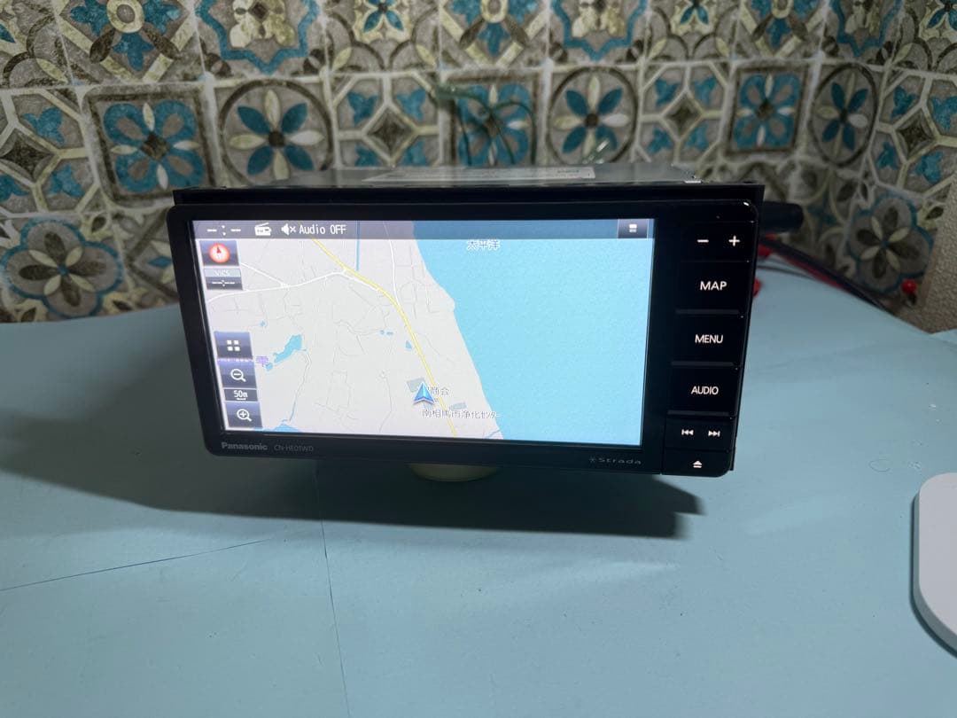 カーナビ CN-HE01WD. PANASONIC-2022