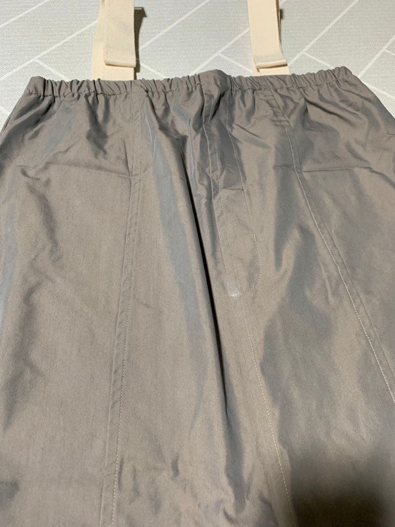 umas様　カベサロッソ　カーブシルエットタフタサロペット　グレー　38