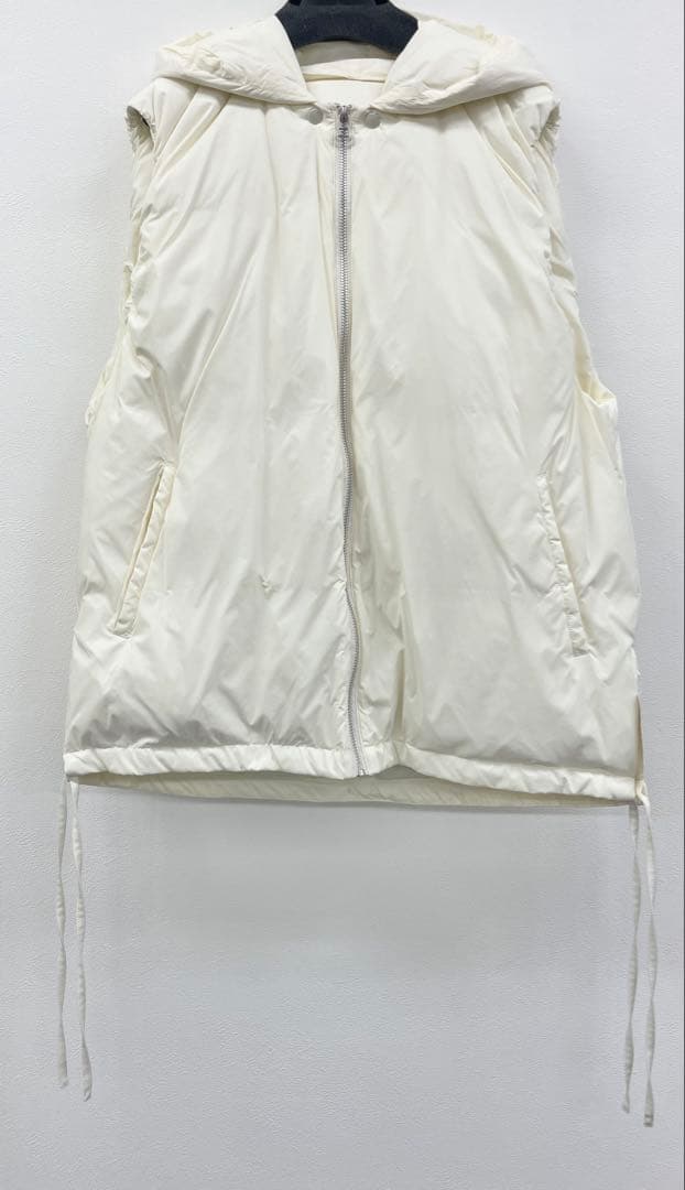 gypsohila ダウンベスト　ホワイト