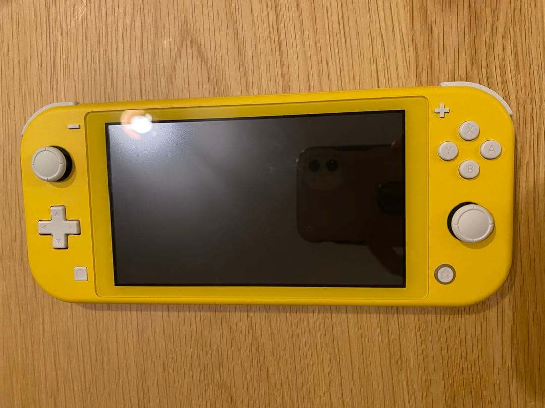 箱あり　Nintendo Switch Liteイエロー 初期化・動作確認済