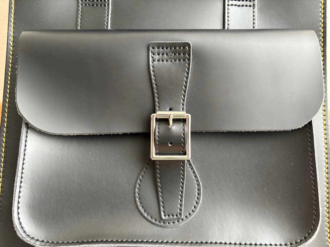 Dr. Martens ブラックバックパック