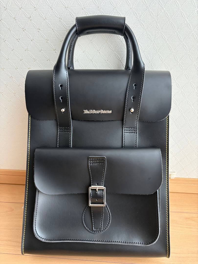 Dr. Martens ブラックバックパック