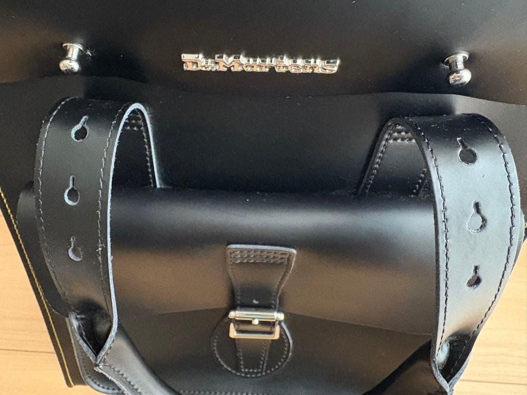 Dr. Martens ブラックバックパック