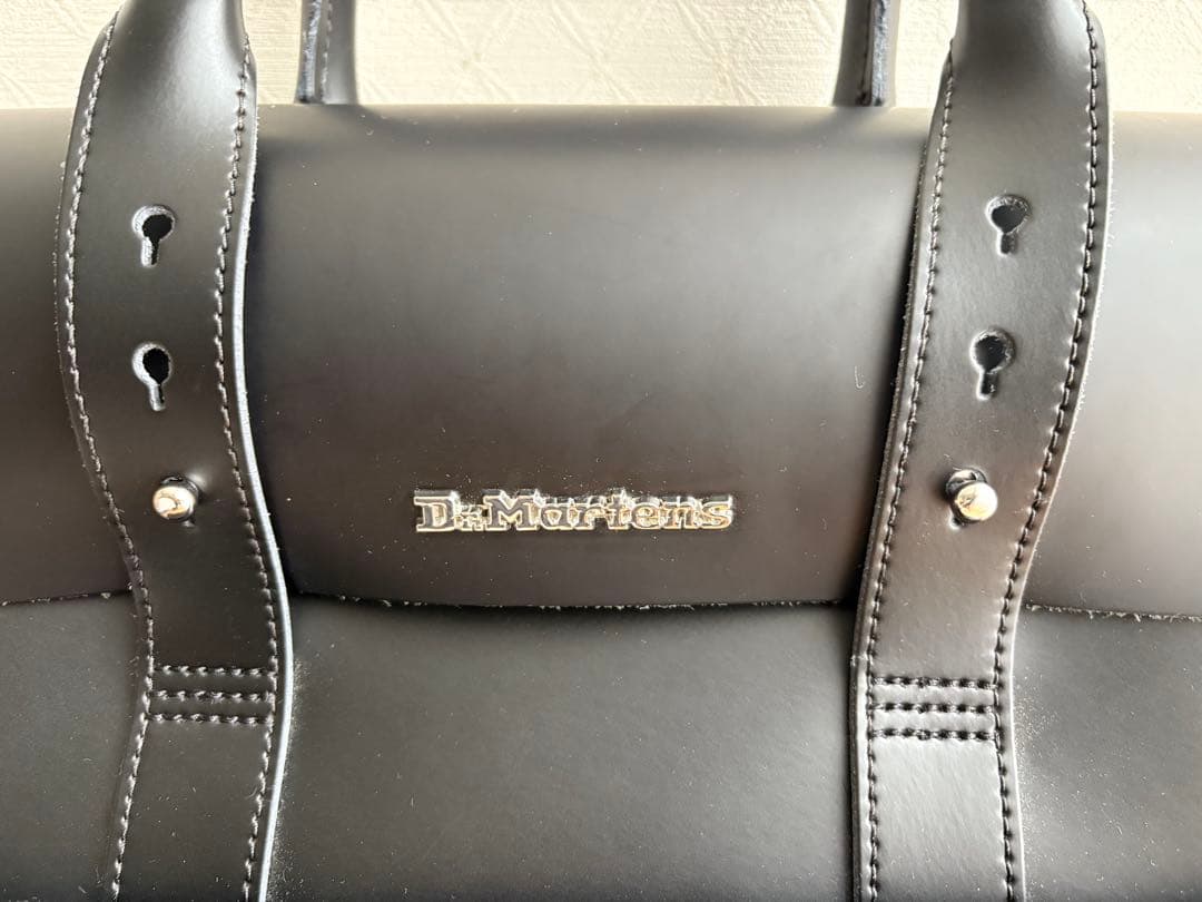 Dr. Martens ブラックバックパック