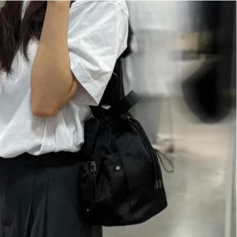 フォロー割 10%off 新 品・タグ付き ノースフェイス　バケットバックミニ