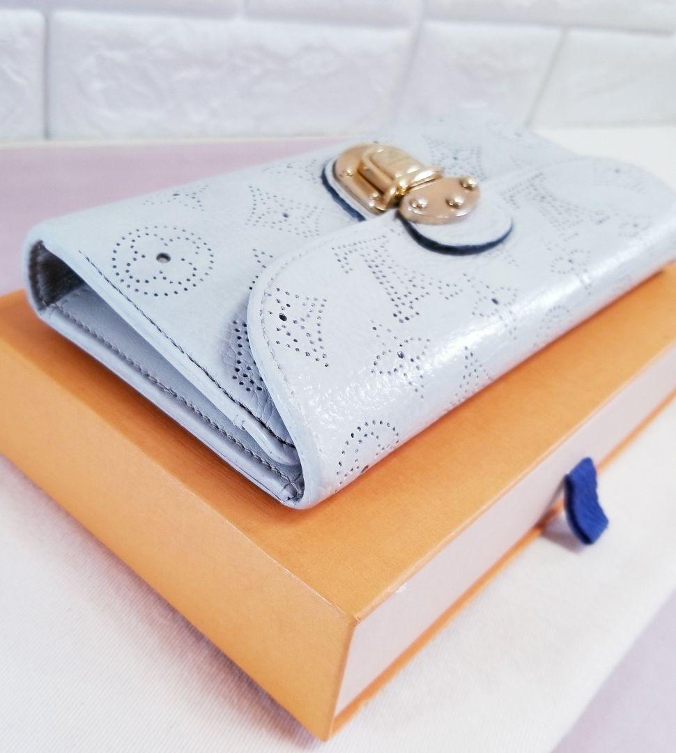 ルイヴィトン モノグラム パンチング マヒナ ポルトフォイユ アメリア 長財布