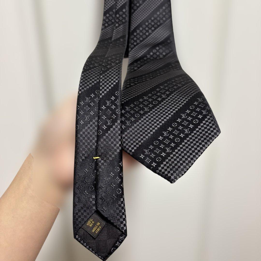 ⭐︎30日までのり⭐︎ LOUIS VUITTONチェックネクタイ