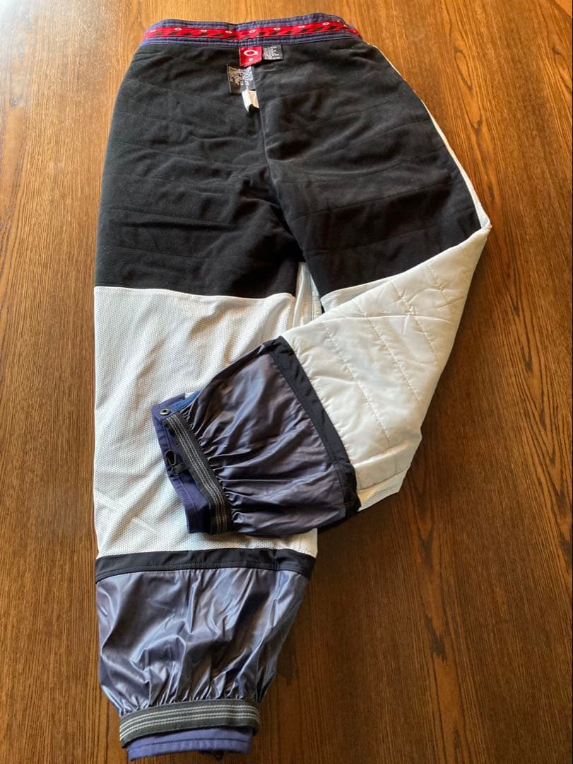 新品タグ付 OAKLEY オークリー スキー・スノーボードウェア パンツ 極寒可