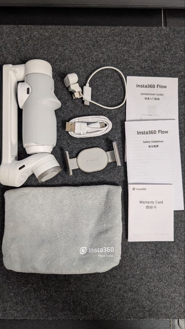 insta360 flow スマートフォン用ジンバル Spotlight付き