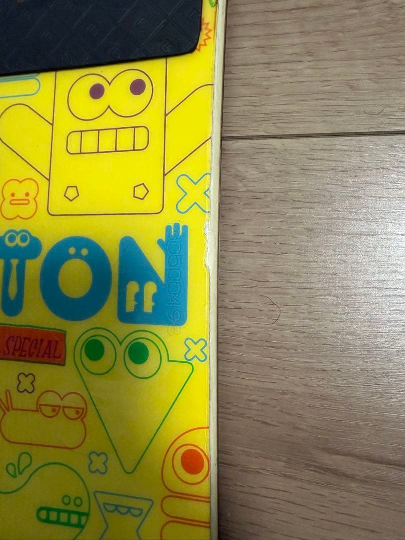 BURTON スノーボード キッズ用　90cm イエロー キャラクター柄