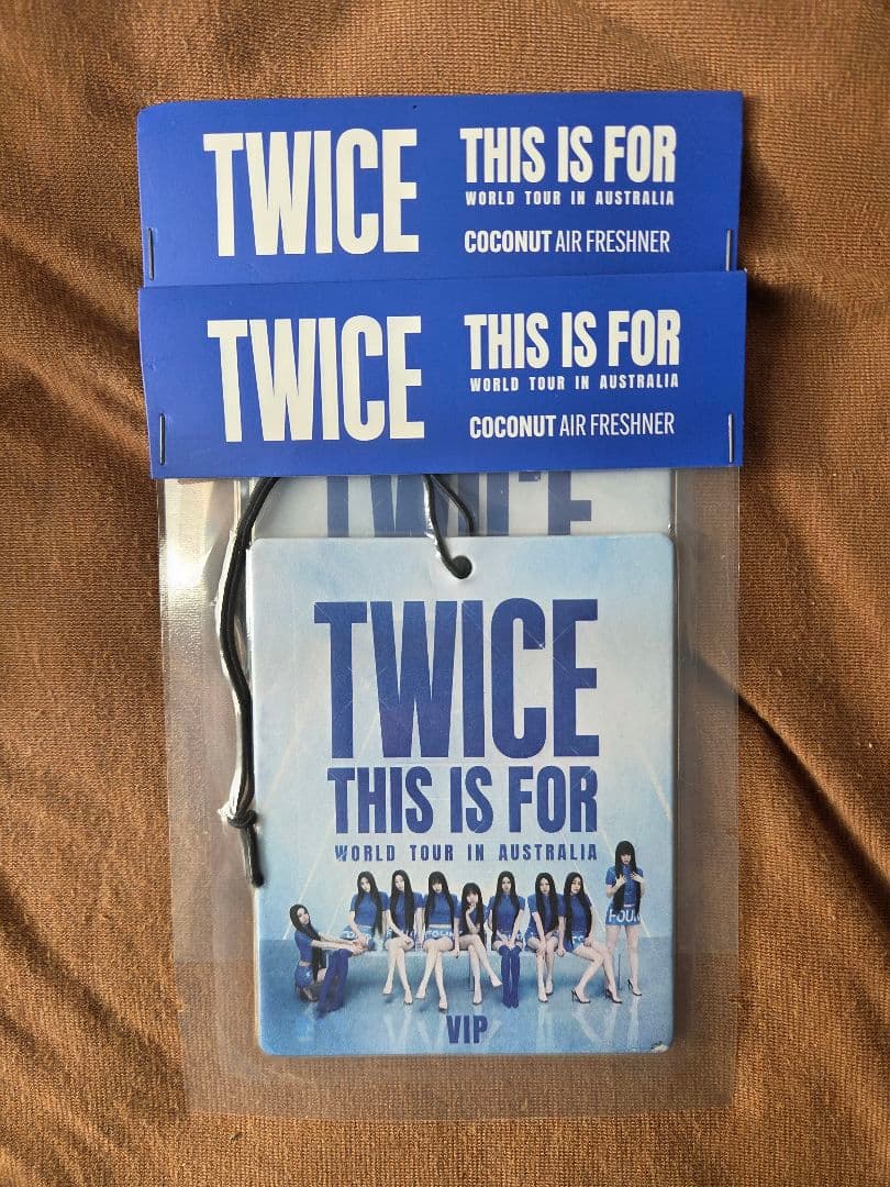 TWICE オーストラリア限定 this is for VIP 特典+おまけ①