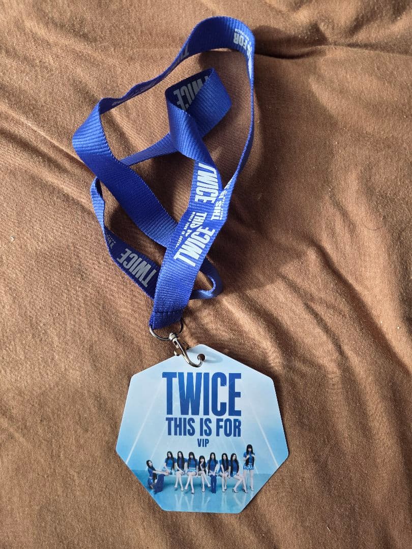 TWICE オーストラリア限定 this is for VIP 特典+おまけ①