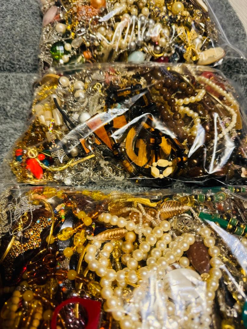 t*p様 遺品整理品　アクセサリーまとめ売り