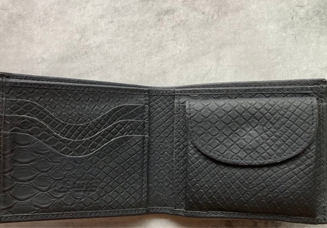 美品　イルビゾンテ　パイソンエンボス　財布　ブラック