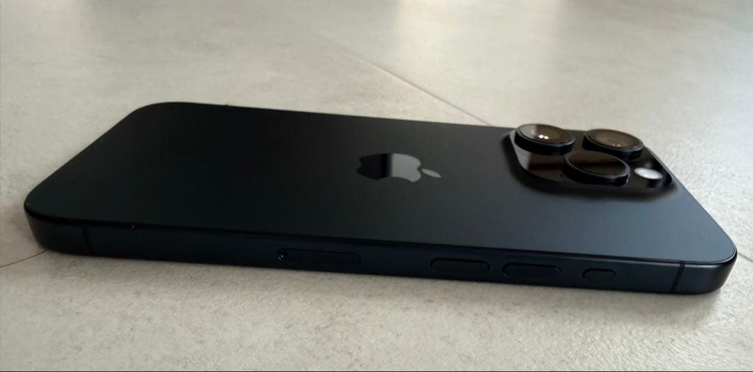 【新品交換品・バッテリー残量100%】iPhone15Pro 256GB