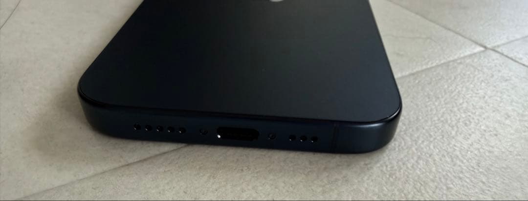 【新品交換品・バッテリー残量100%】iPhone15Pro 256GB