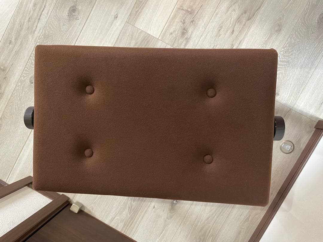 中古美品.ヤマハピアノ付属椅子木目猫脚.No50