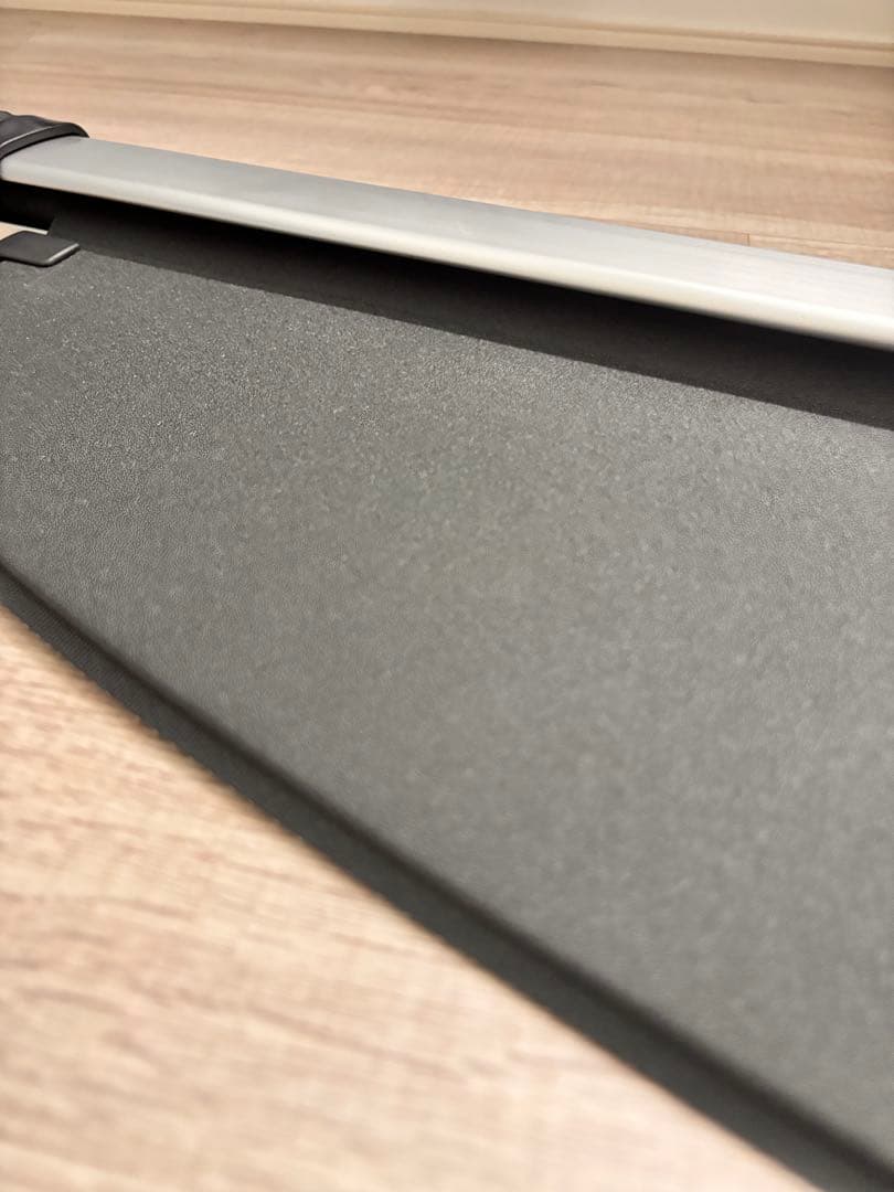 トヨタ純正　カローラクロス　トノカバー