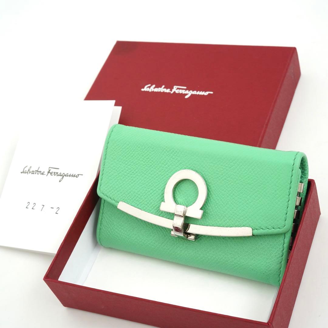 ✨未使用に近い・箱付き✨　Ferragamo キーケース　ガンチーニクロジャー