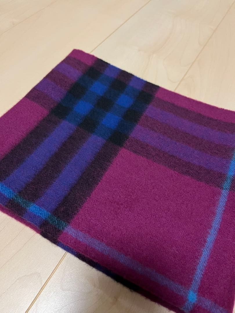 バーバリー　スヌード　ネックウォーマー　マフラー　カシミア100％　未使用に近い