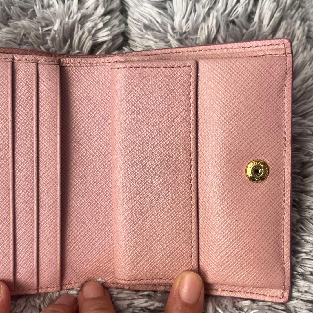 PRADA✨シャイン　折り財布　サフィアーノ　ピンク　レディース